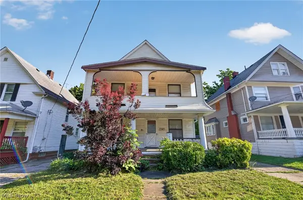7425 Indiana Avenue, Cleveland, OH 44105