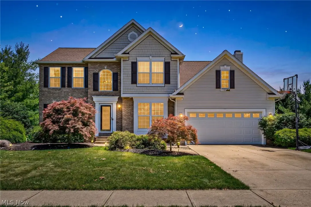 9195 Victoria Lane, North Ridgeville, OH 44039 - #1