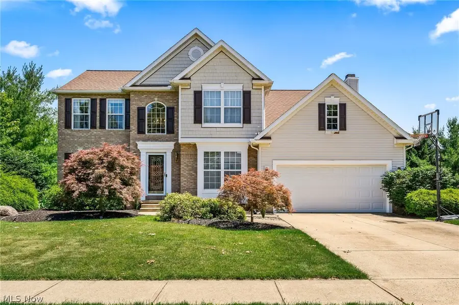9195 Victoria Lane, North Ridgeville, OH 44039 - #2
