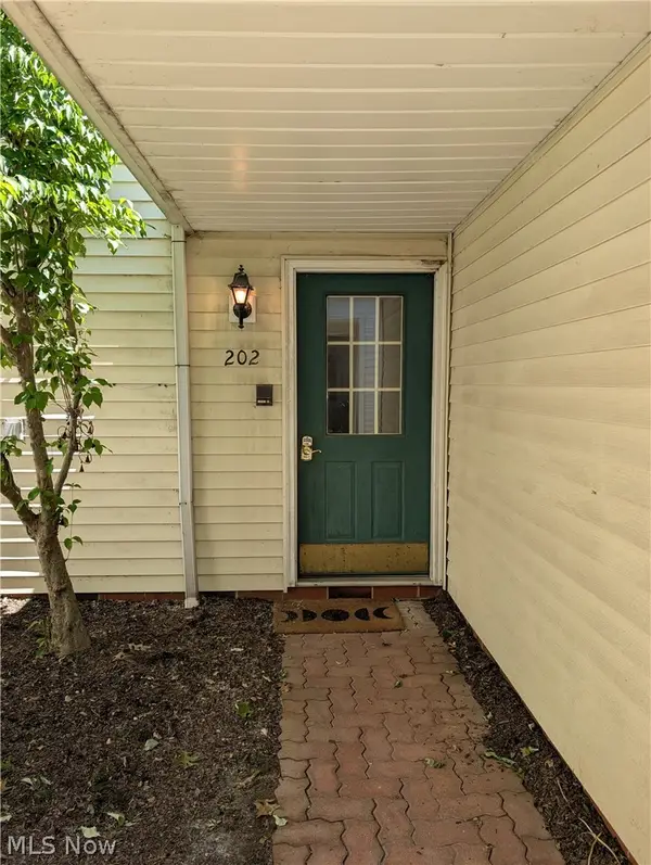 6221 Center Street, Mentor, OH 44060