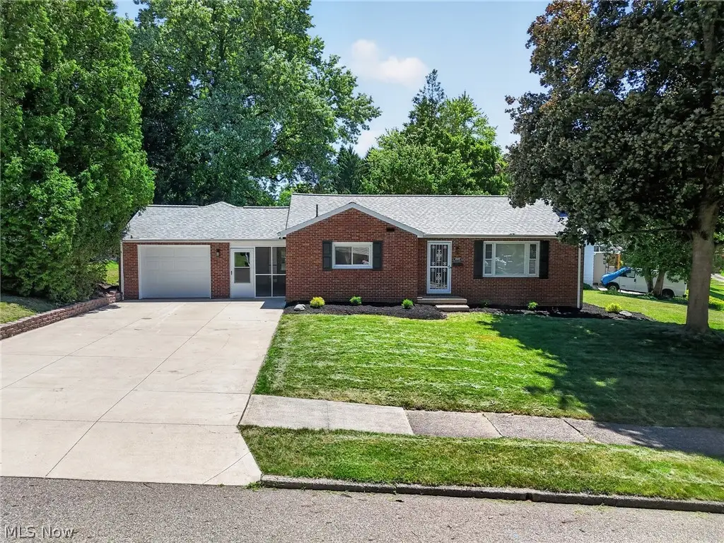 1807 Wicliff Ne Avenue, Massillon, OH 44646 - #1