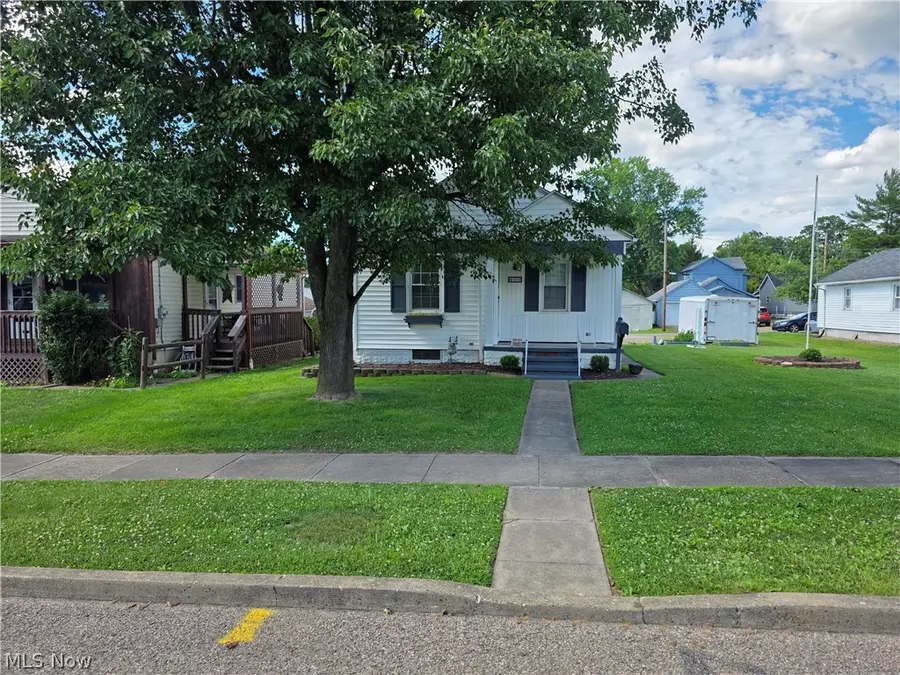 415 Winton Avenue, Zanesville, OH 43701 - #2