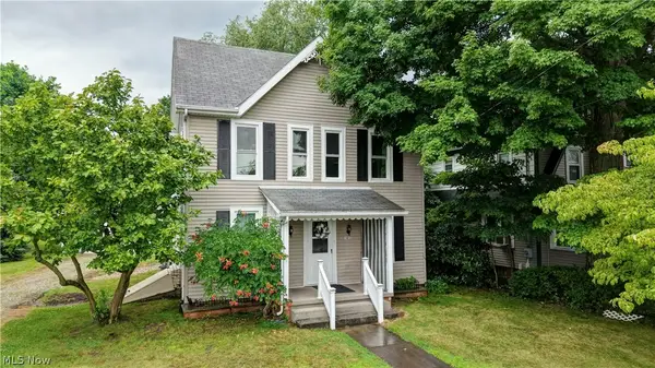 305 Main W Street, Beach City, OH 44608