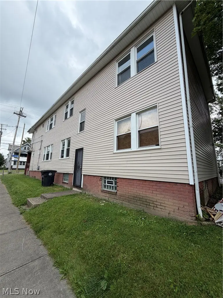 3038 E 116th Street, Cleveland, OH 44120 - #3