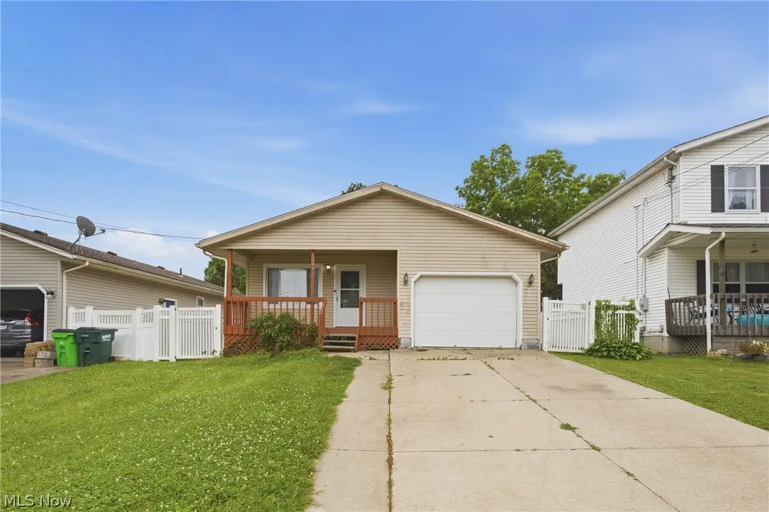 1094 Stratford Street, Barberton, OH 44203 - #1