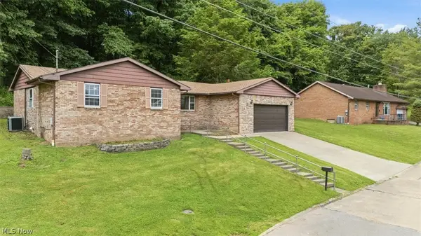 404 W Wildwood Drive, Parkersburg, WV 26101