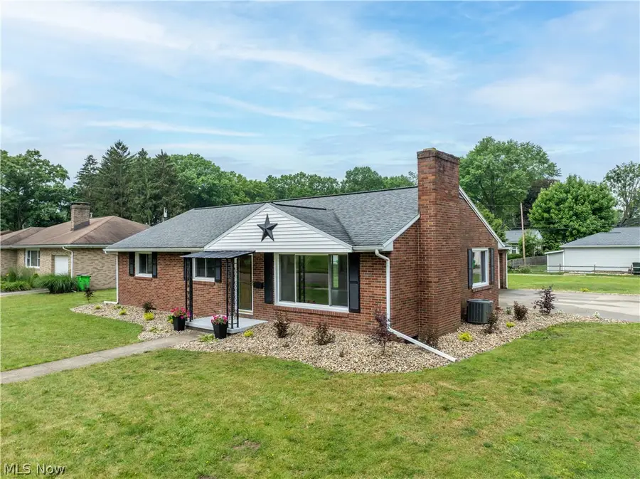 120 S Mckinley Avenue, Dover, OH 44622 - #2