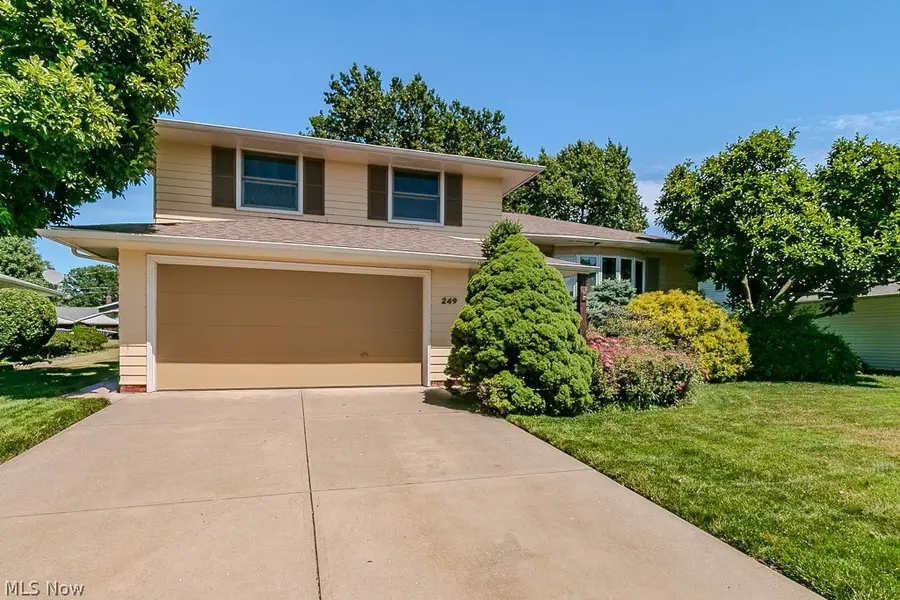 249 Shore Drive, Eastlake, OH 44095 - #2
