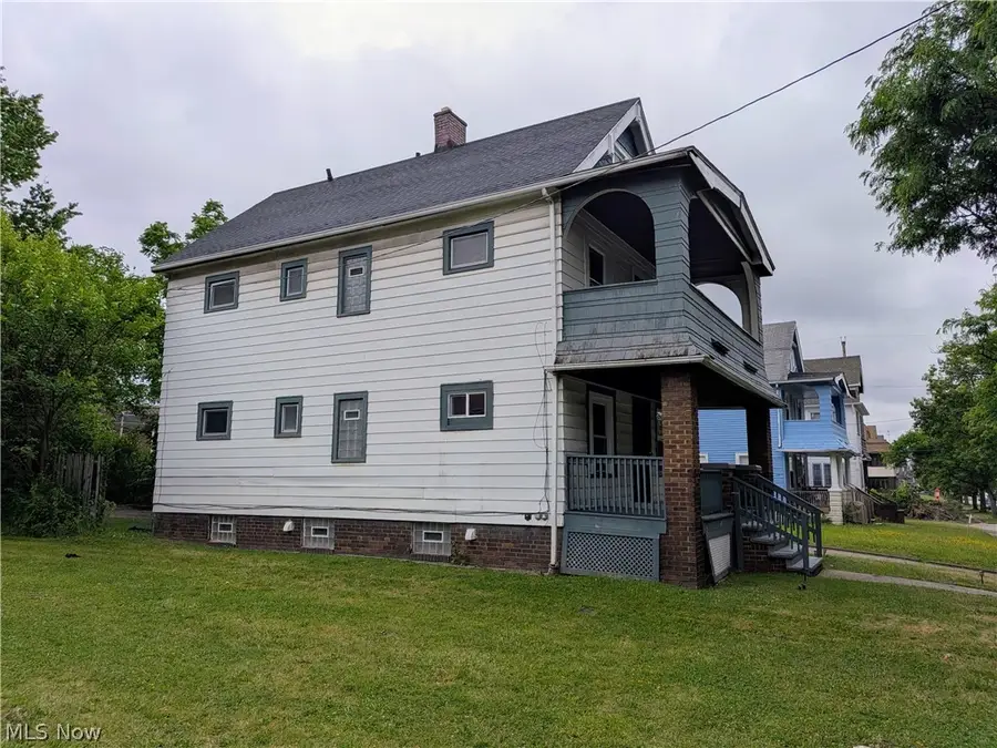 10302 Lamontier Avenue, Cleveland, OH 44104 - #2