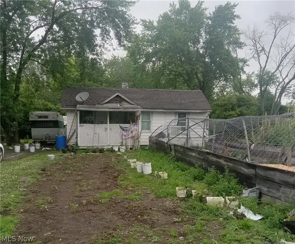731 16th Street, Elyria, OH 44035