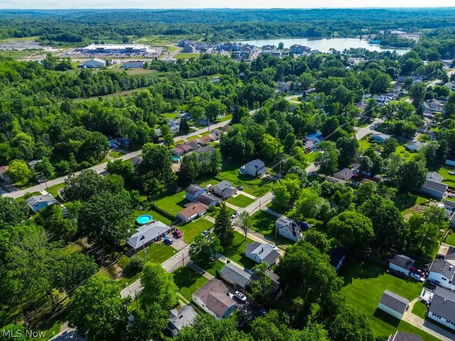 1064 Orchard Avenue, Aurora, OH 44202 - #2