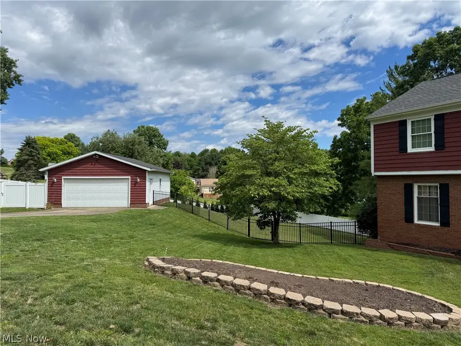 1679 Lakeview Ne Square, Bolivar, OH 44612 - #3