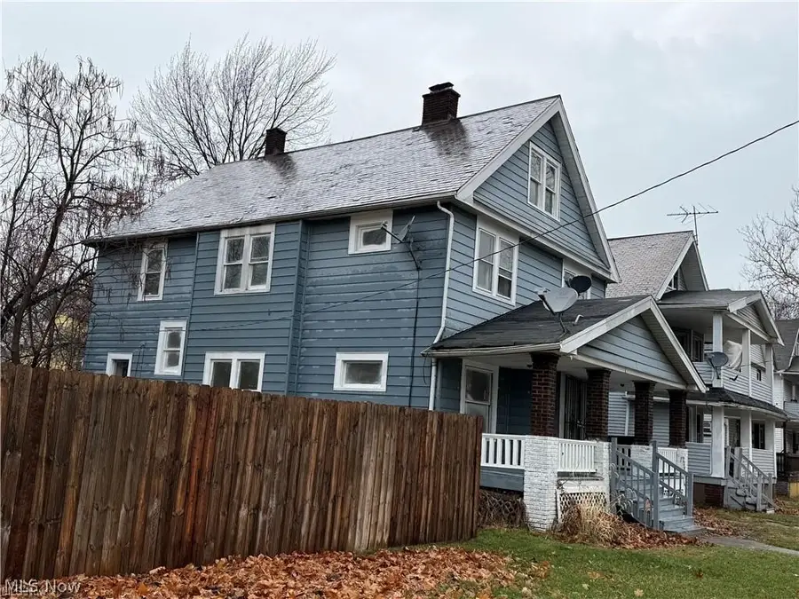 1028 E 146 Street, Cleveland, OH 44110 - #2