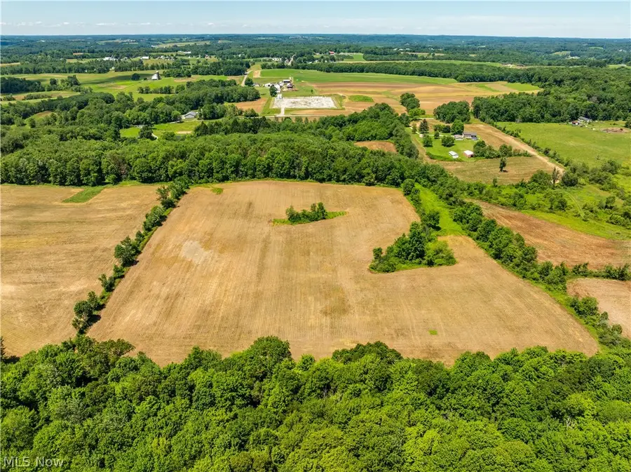 8008 Reef Ne Road, Mechanicstown, OH 44651 - #3