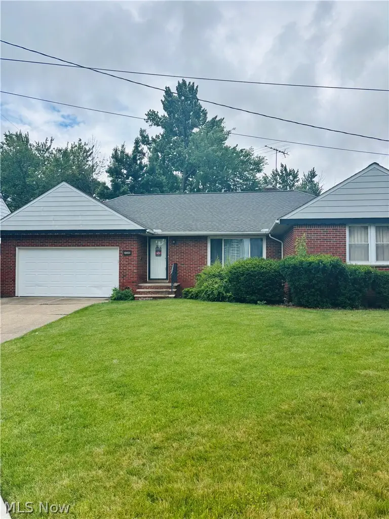 24346 Paradise Lane, Euclid, OH 44123 - #2