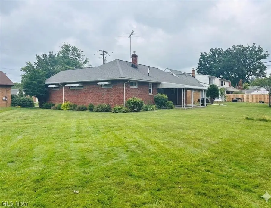 24346 Paradise Lane, Euclid, OH 44123 - #3