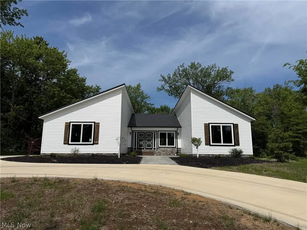 3940 Ellendale Road, Chagrin Falls, OH 44022 - #1