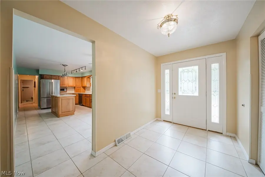 6531 Brighton Drive, North Olmsted, OH 44070 - #2