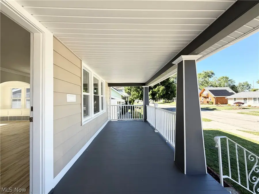 157 Fairlawn Avenue, Elyria, OH 44035 - #3