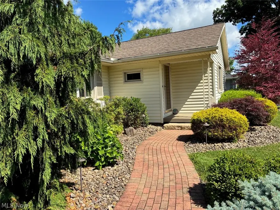 573 Grandview Avenue, East Palestine, OH 44413 - #2