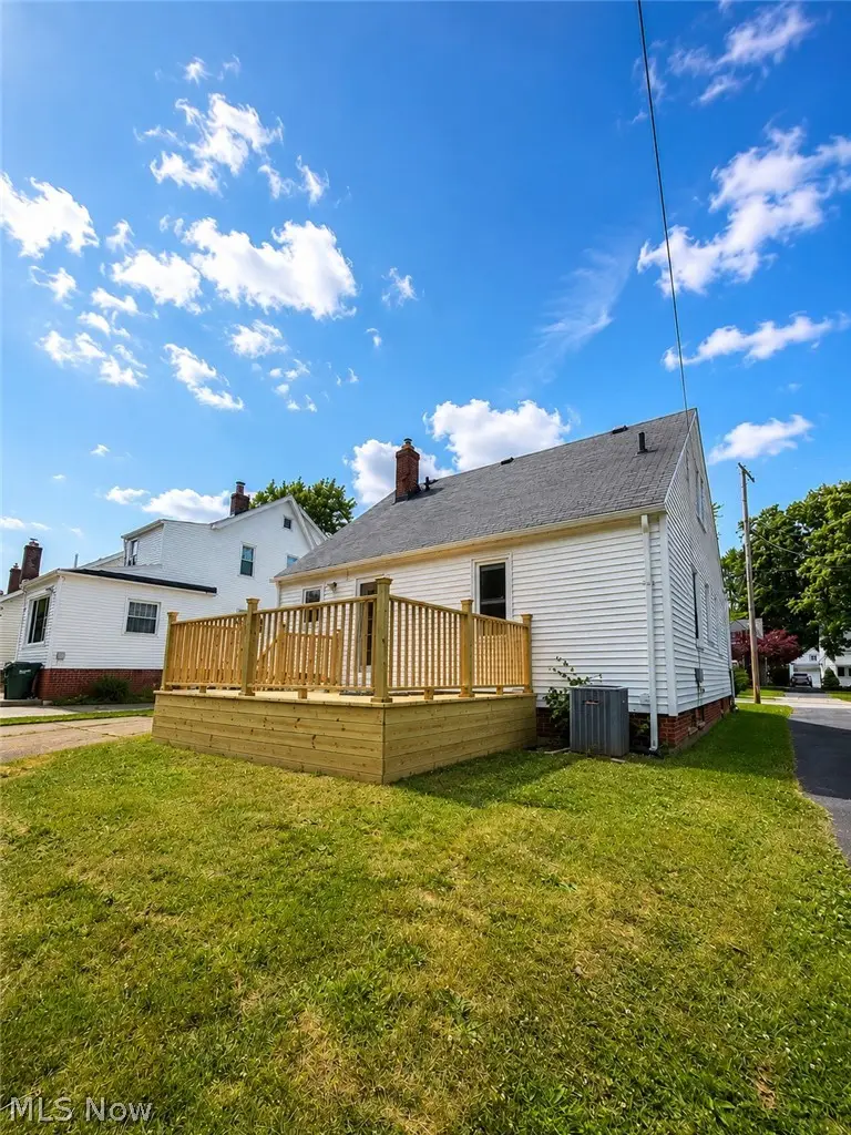 1199 Mayfield Ridge Road, Cleveland, OH 44124 - #3
