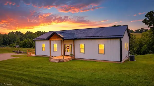 2244 N Parmiter Ne Road, Mcconnelsville, OH 43756