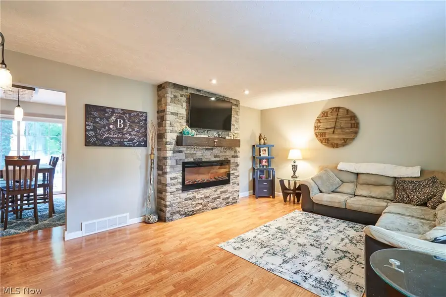 2808 Lynne Road, Green, OH 44312 - #3