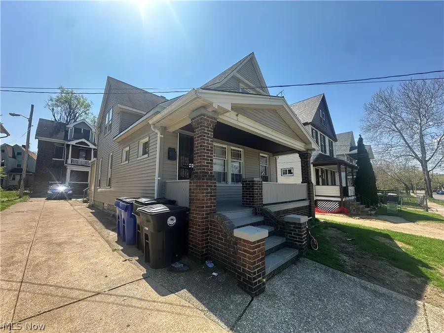 6404 Carl Avenue, Cleveland, OH 44103 - #2