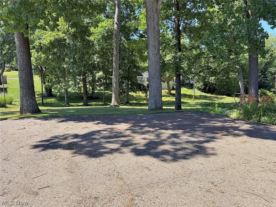 5022 Lawndale Nw Street, Canton, OH 44708 - #3