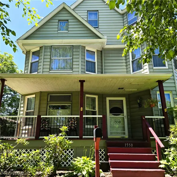 1550 Grace Avenue, Lakewood, OH 44107