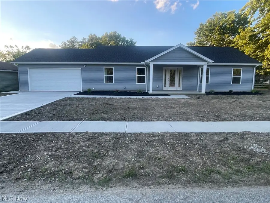 938 East Drive, Sheffield Lake, OH 44054 - #2