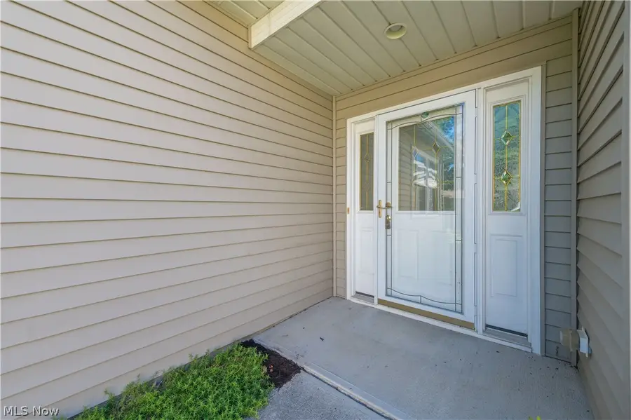 8845 Ashlyn Court, Olmsted Falls, OH 44138 - #3