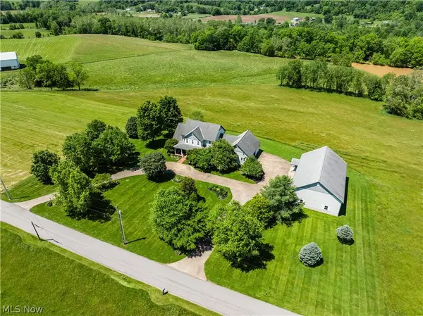 64575 Pigeon Gap Road, Cambridge, OH 43725