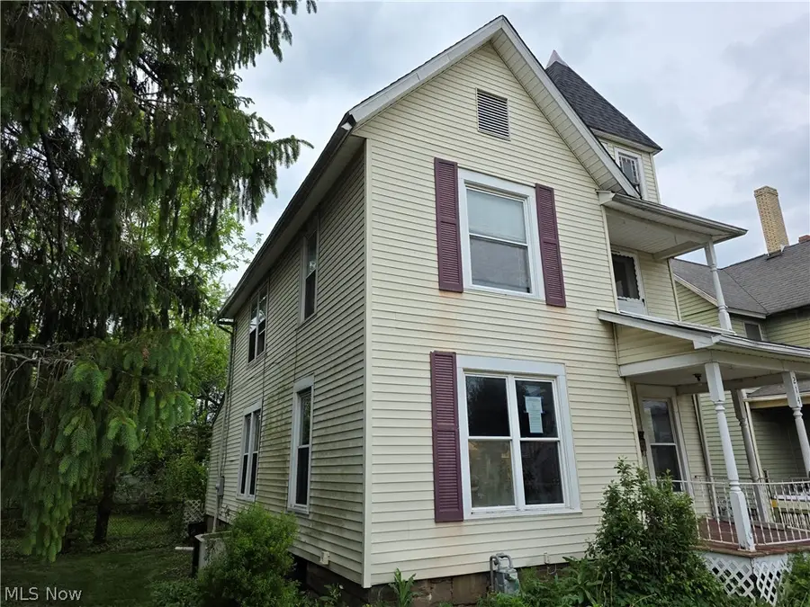 214 W Church Street, Newcomerstown, OH 43832 - #2