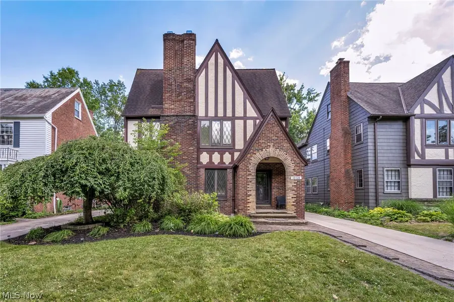 18428 Winslow Road, Shaker Heights, OH 44122 - #2