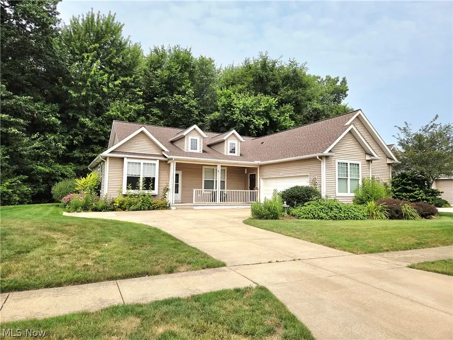 1901 Pembrooke Lane, Avon, OH 44011 - #3