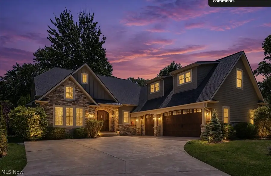 2781 Country Club Boulevard, Rocky River, OH 44116 - #2