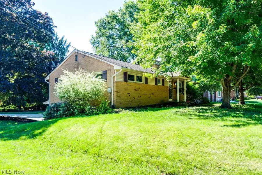904 Woodside Se Avenue, North Canton, OH 44720 - #3