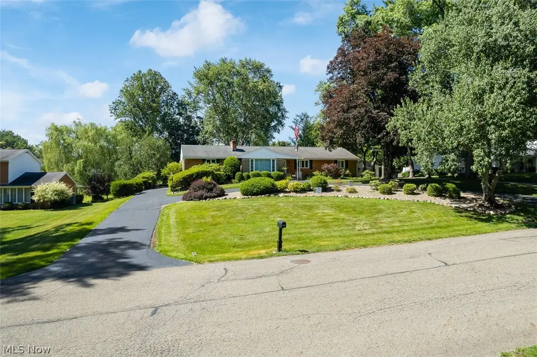 354 47th Nw Street, Canton, OH 44709 - #1