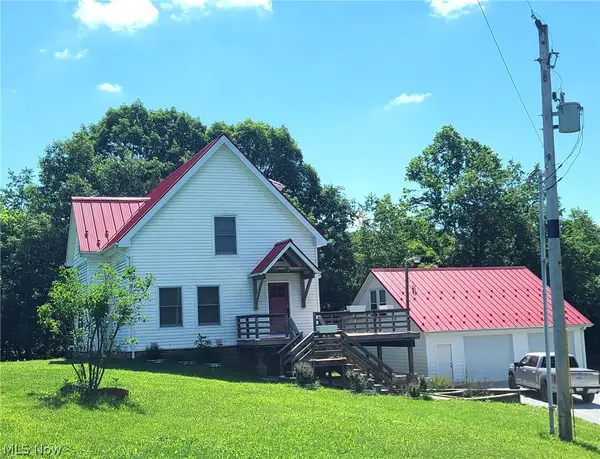 1664 Township Road 192, Adena, OH 43901