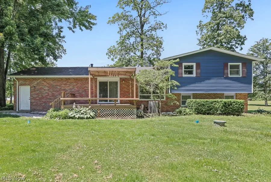 6000 Oakhill Ne Avenue, Alliance, OH 44601 - #2