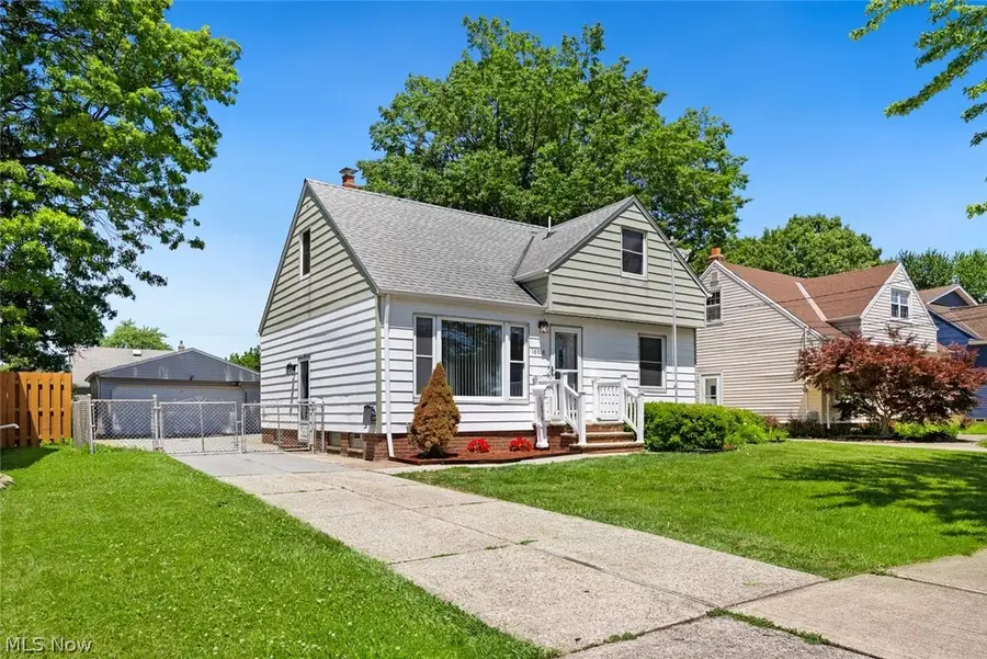 16018 Muskingum Boulevard, Brook Park, OH 44142 - #2