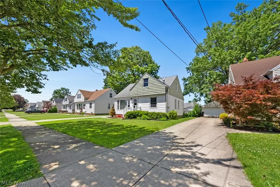 16018 Muskingum Boulevard, Brook Park, OH 44142 - #3