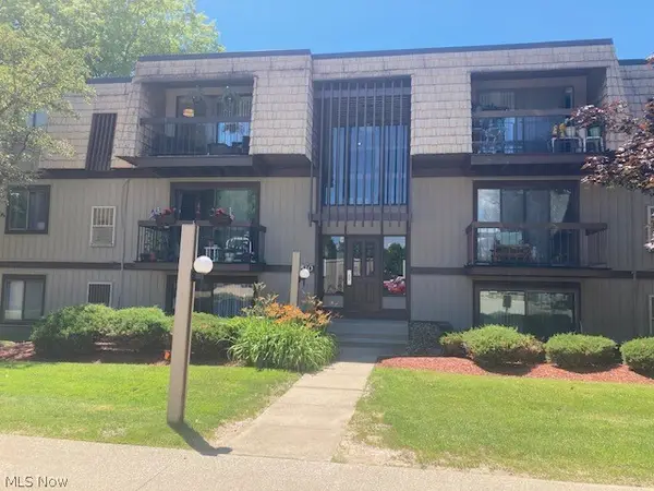 9510 Cove Drive, North Royalton, OH 44133