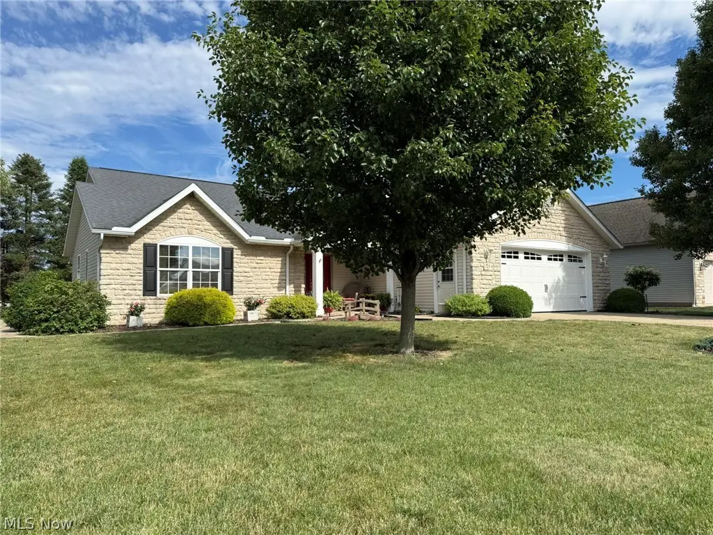 725 Dale Nw Avenue, Strasburg, OH 44680 - #1
