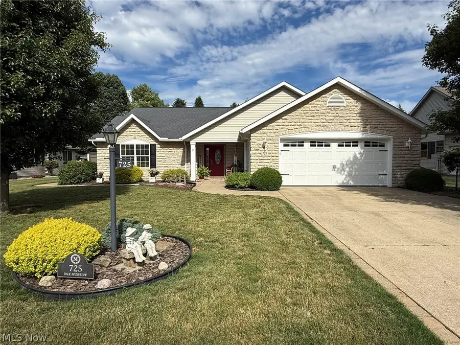 725 Dale Nw Avenue, Strasburg, OH 44680 - #2