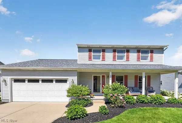 125 Queen Anne Circle, Elyria, OH 44035