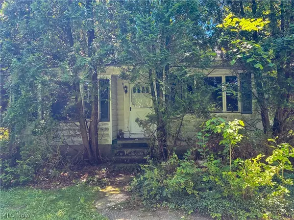 886 Webb Road, Mineral Ridge, OH 44440