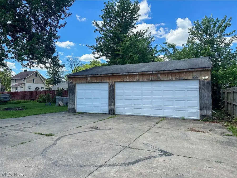 554 Stanton Avenue, Niles, OH 44446 - #3