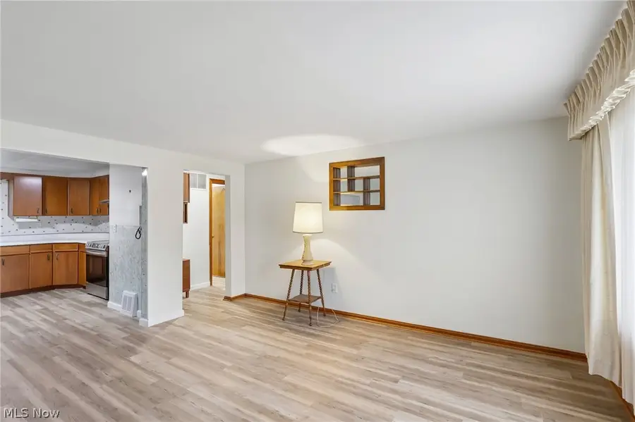 272 Tolbert Street, Wadsworth, OH 44281 - #3